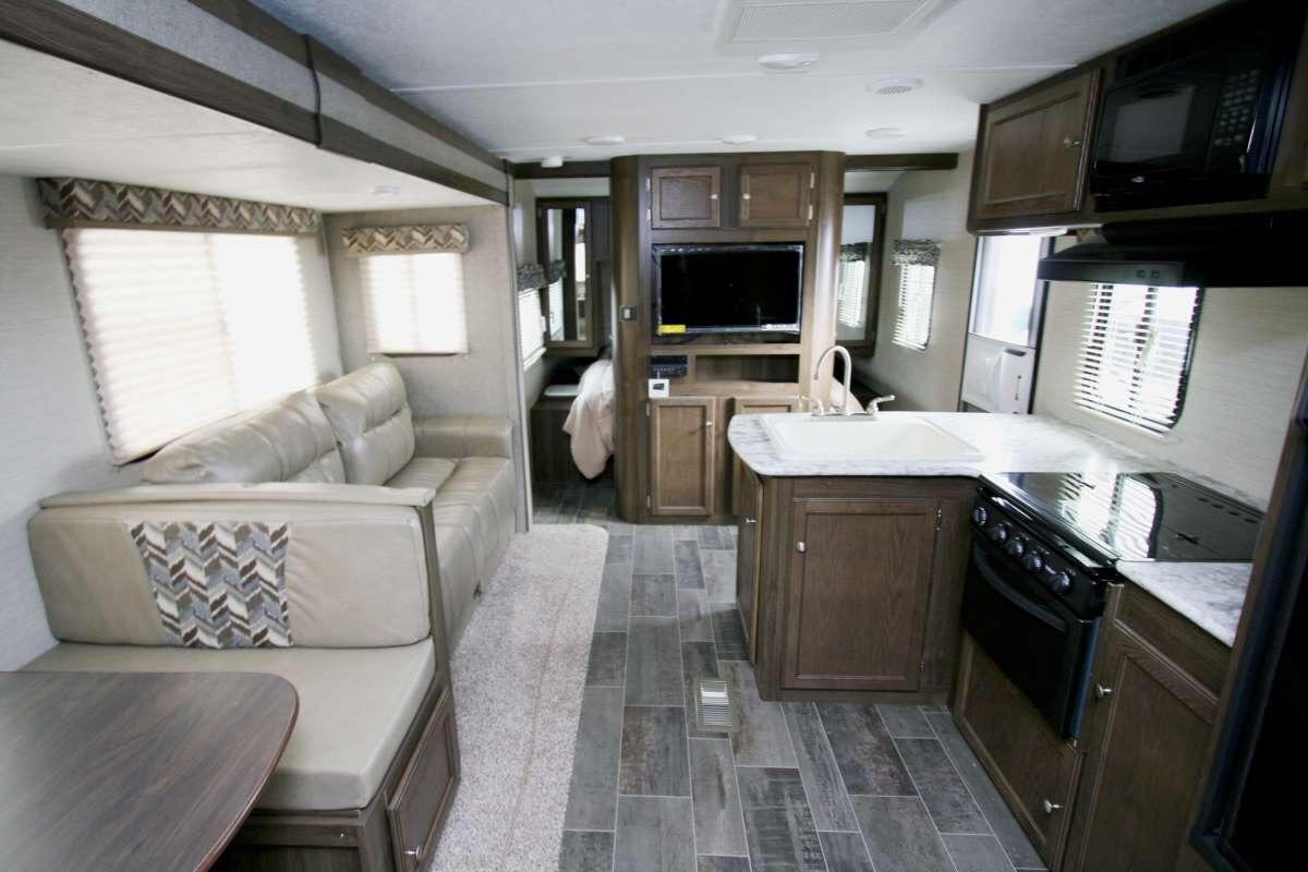 Отель Rundle Mountain Rv Park Канмор Экстерьер фото